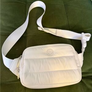 Lululemon White Everywhere Belt Crossbody Bag Wunder Puff